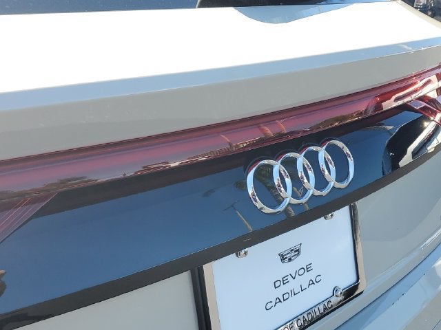 2022 Audi Q8 Premium Plus
