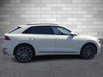 2022 Audi Q8 Premium Plus