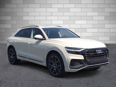 2022 Audi Q8 Premium Plus