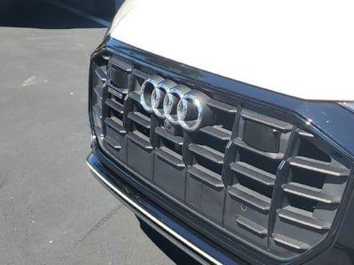 2022 Audi Q8 Premium Plus