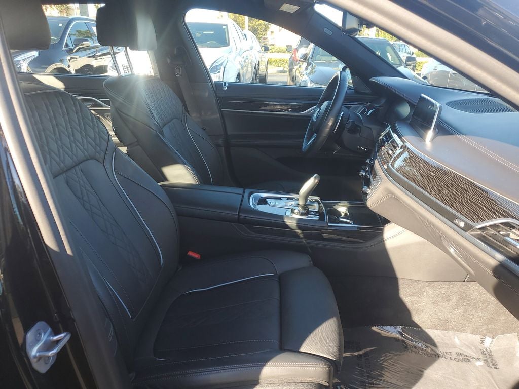 2022 BMW 7 Series 750i xDrive