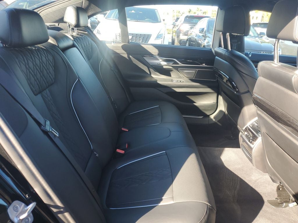 2022 BMW 7 Series 750i xDrive