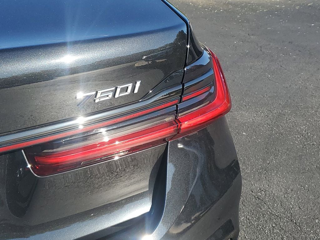 2022 BMW 7 Series 750i xDrive