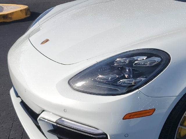 2023 Porsche Panamera Turbo S Executive