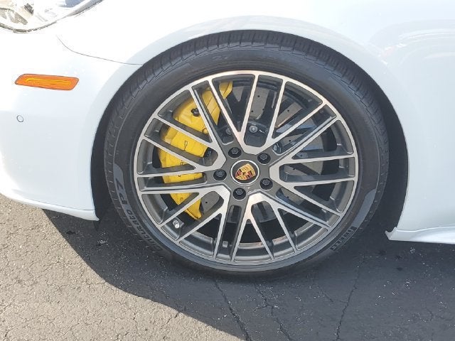 2023 Porsche Panamera Turbo S Executive