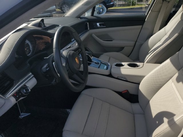 2023 Porsche Panamera Turbo S Executive