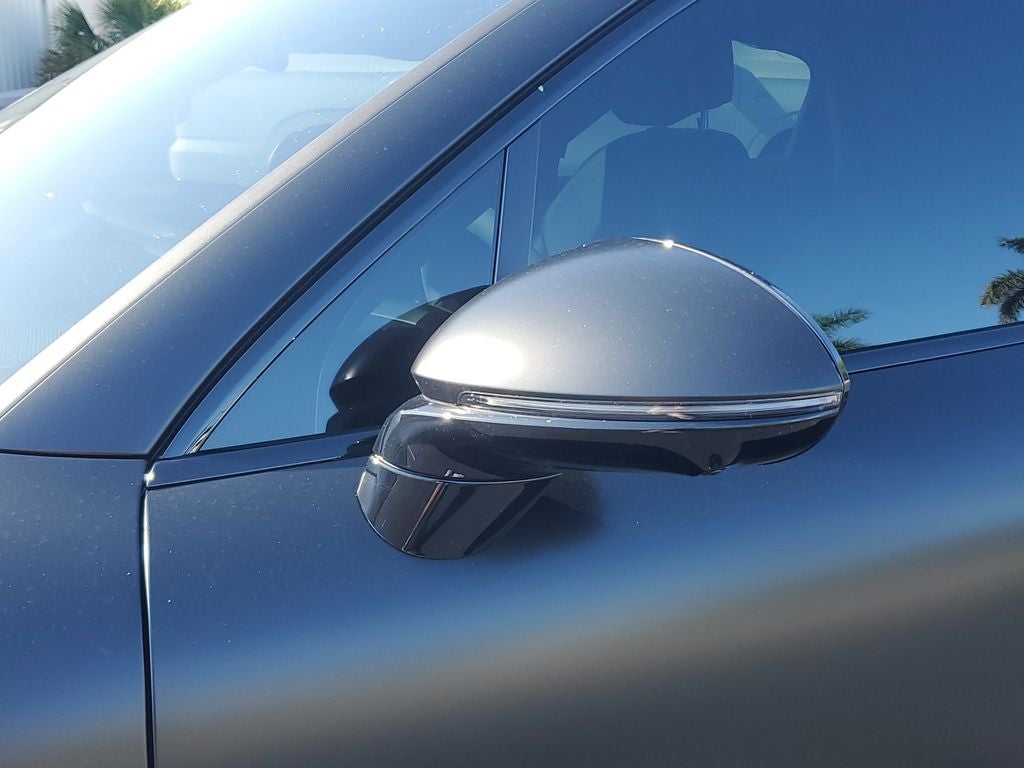 2025 Porsche Cayenne GTS