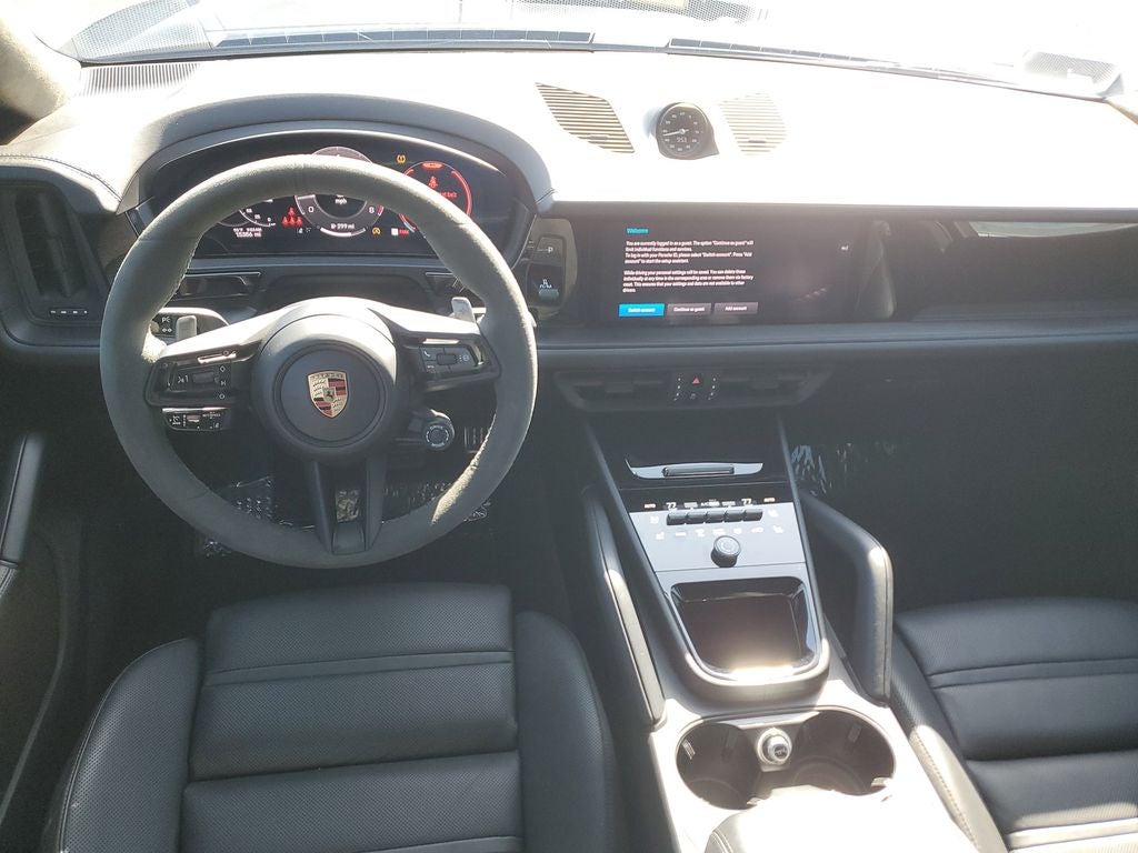 2025 Porsche Cayenne GTS