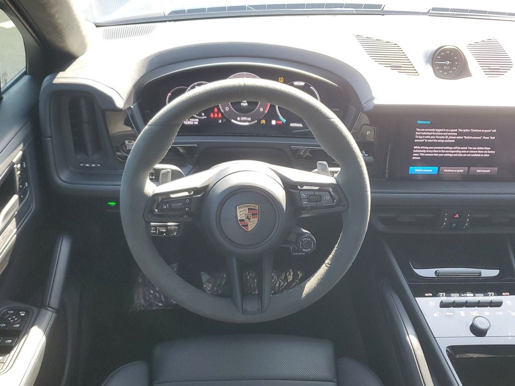2025 Porsche Cayenne GTS