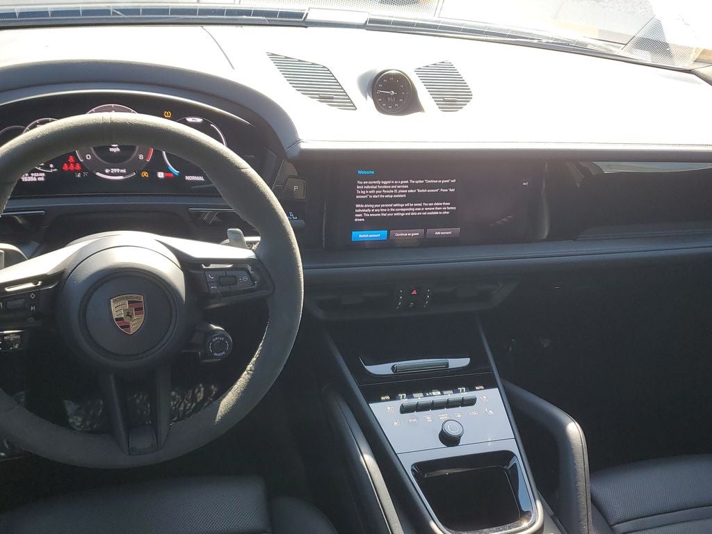 2025 Porsche Cayenne GTS