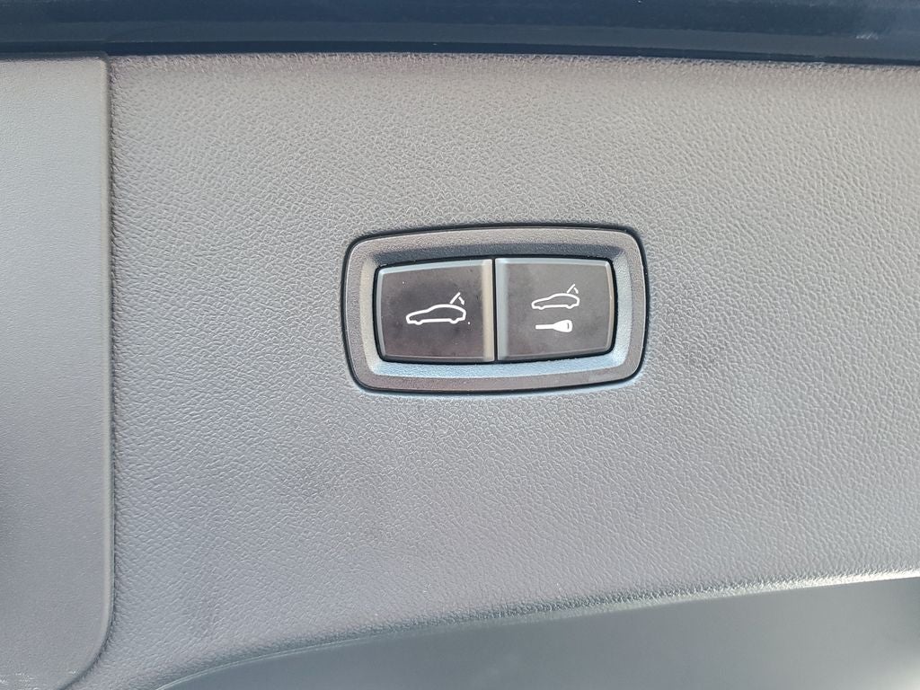 2025 Porsche Cayenne GTS