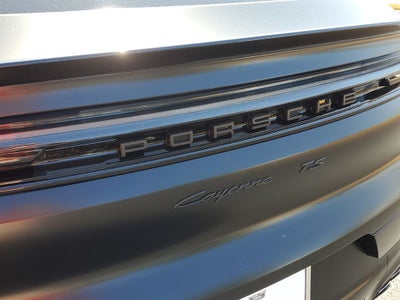 2025 Porsche Cayenne GTS