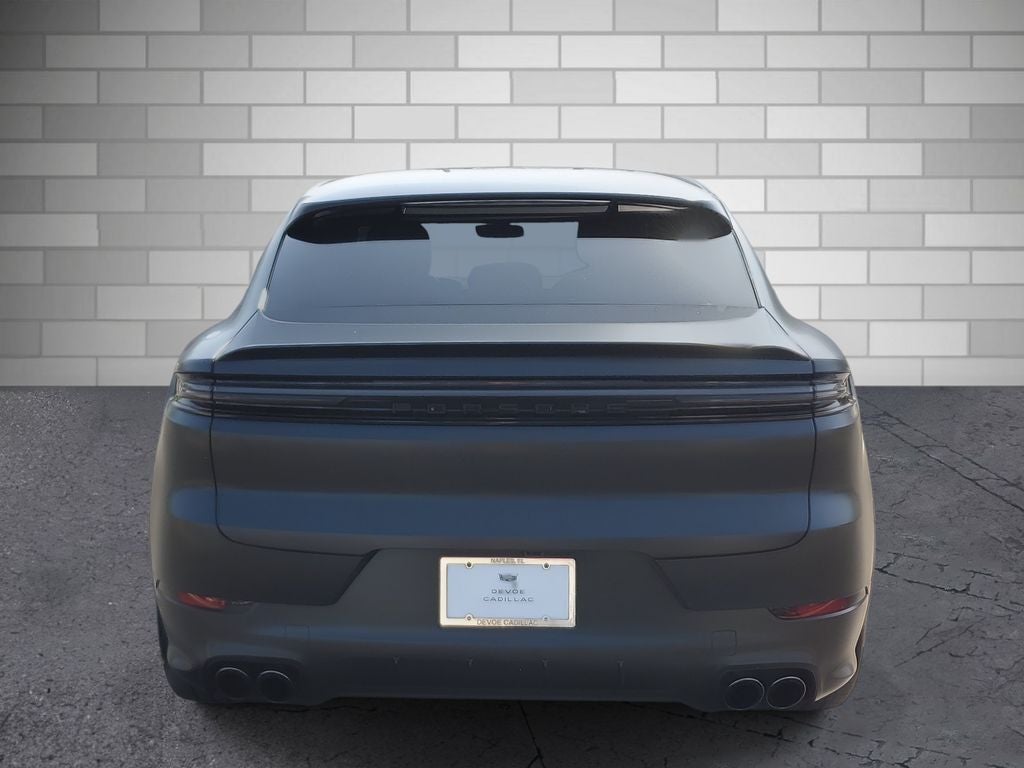 2025 Porsche Cayenne GTS