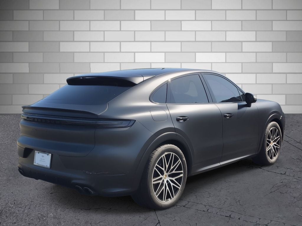 2025 Porsche Cayenne GTS