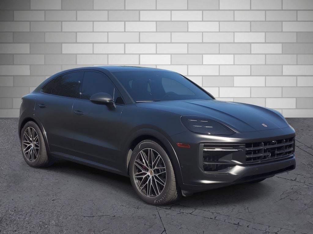 2025 Porsche Cayenne GTS