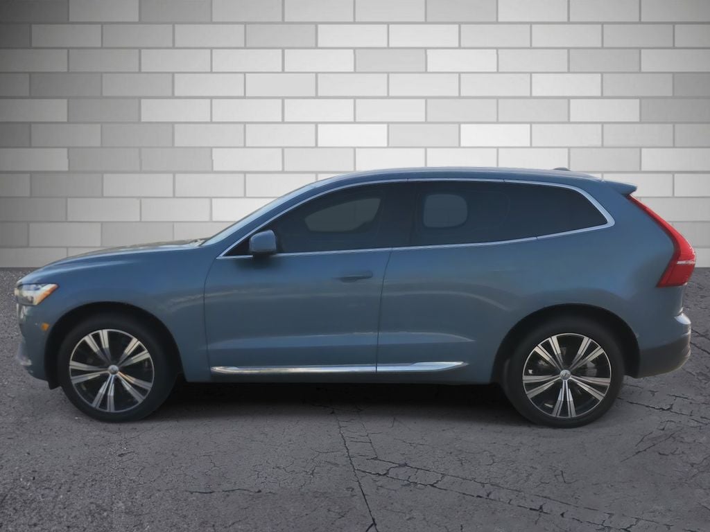 2023 Volvo XC60 Plus Bright Theme