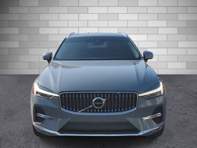2023 Volvo XC60 Plus Bright Theme