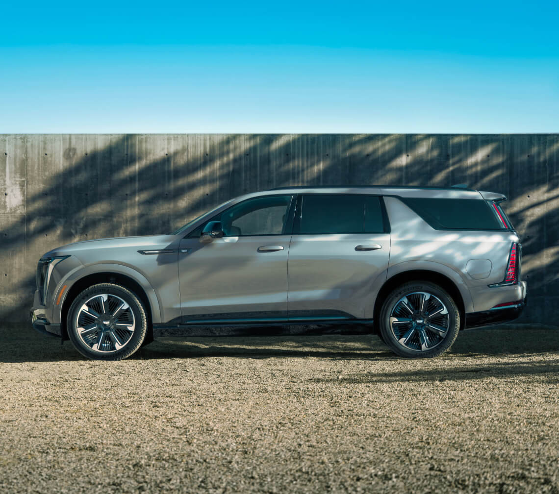 Cadillac Escalade IQL Dimensions